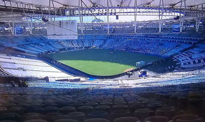 英超2026-27赛季新规：伤病处理延长至1分钟，VAR复审黄牌罚下（封面配图）